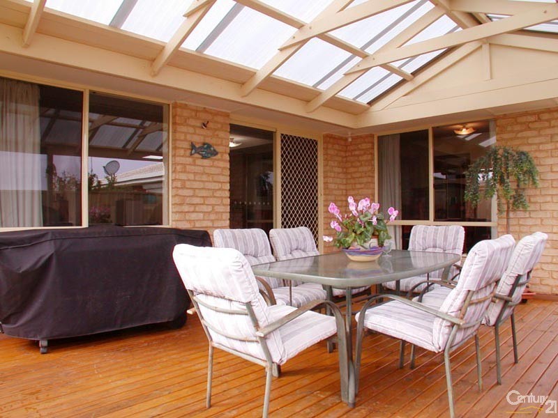 9A Neville Avenue, Christies Beach SA 5165