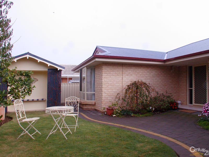 9A Neville Avenue, Christies Beach SA 5165