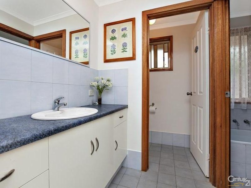 19 Buccaneer Drive, Seaford Rise SA 5169