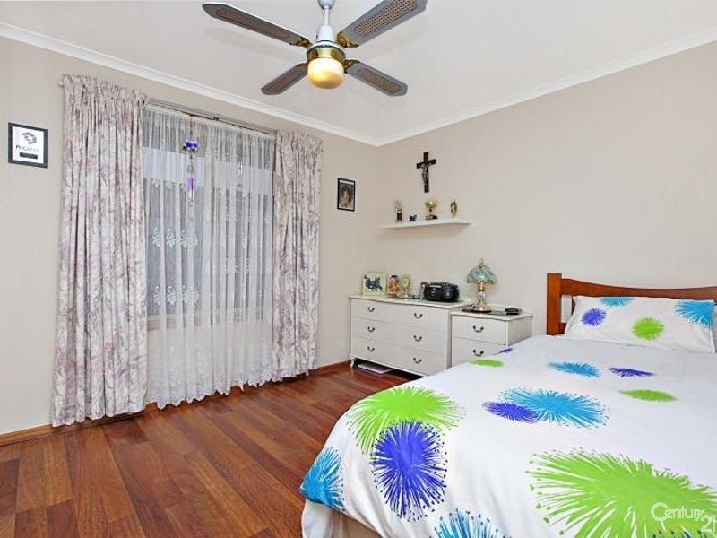 19 Buccaneer Drive, Seaford Rise SA 5169