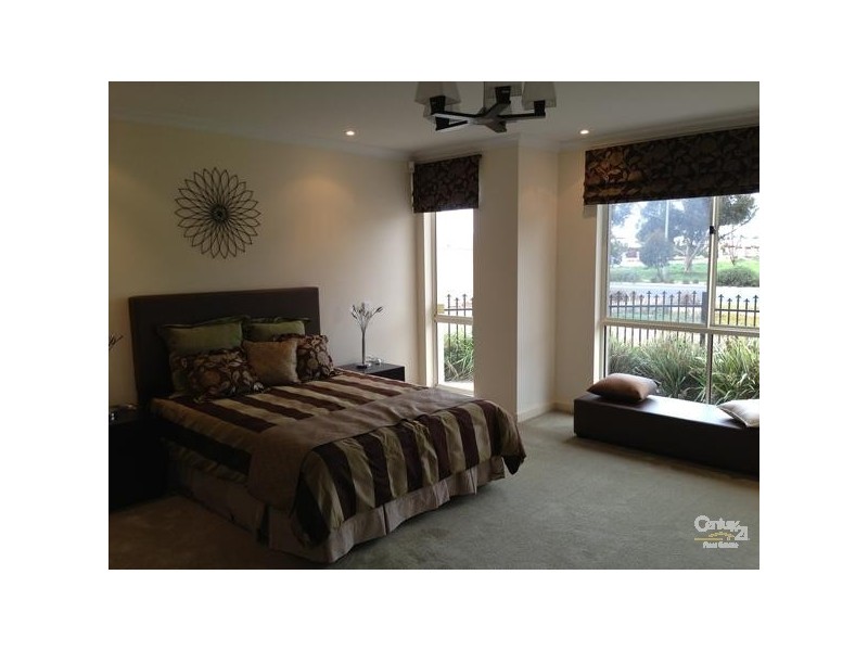 77 Seaford Road, Seaford Meadows SA 5169