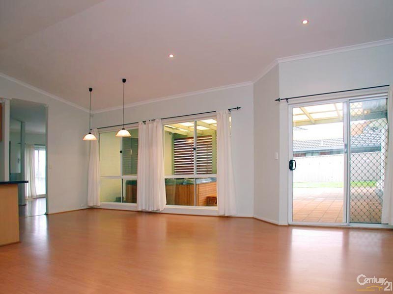 71 Warburton Drive, Woodcroft SA 5162