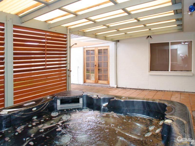 71 Warburton Drive, Woodcroft SA 5162