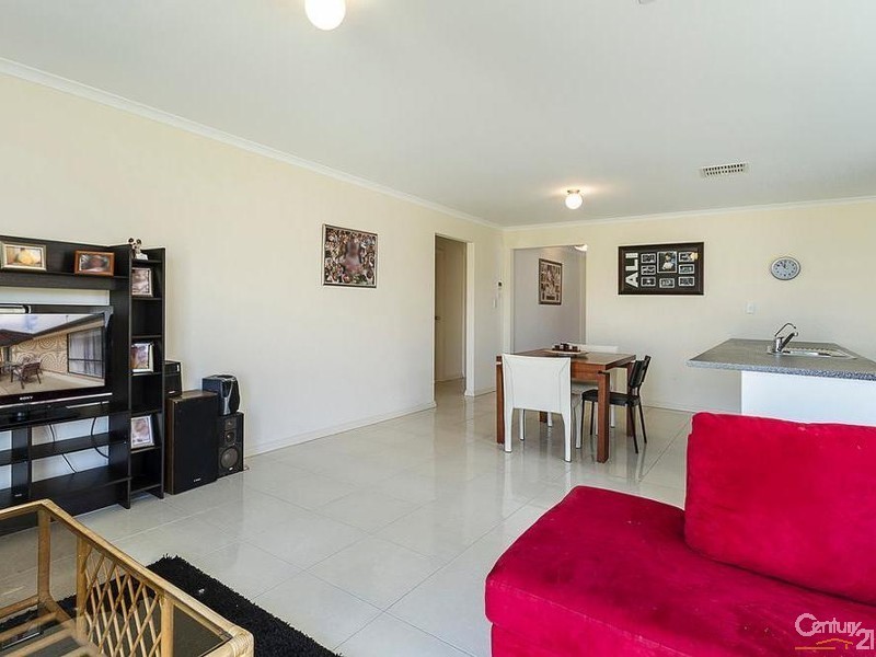 8 Pinkgum Avenue, Aldinga Beach SA 5173