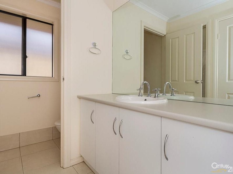 8 Pinkgum Avenue, Aldinga Beach SA 5173