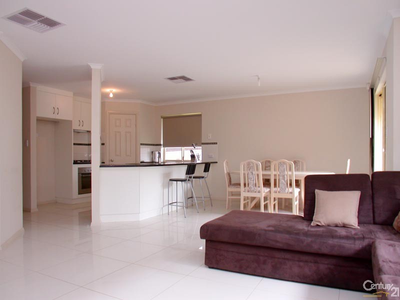 35 Antonio Street, Huntfield Heights SA 5163