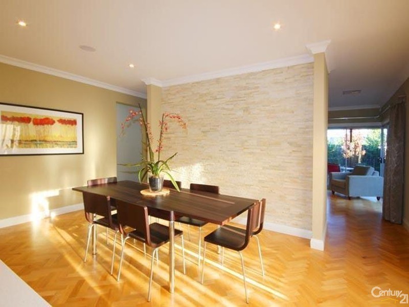 17 Crompton Drive, Woodville SA 5011