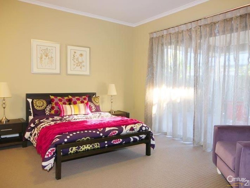 17 Crompton Drive, Woodville SA 5011