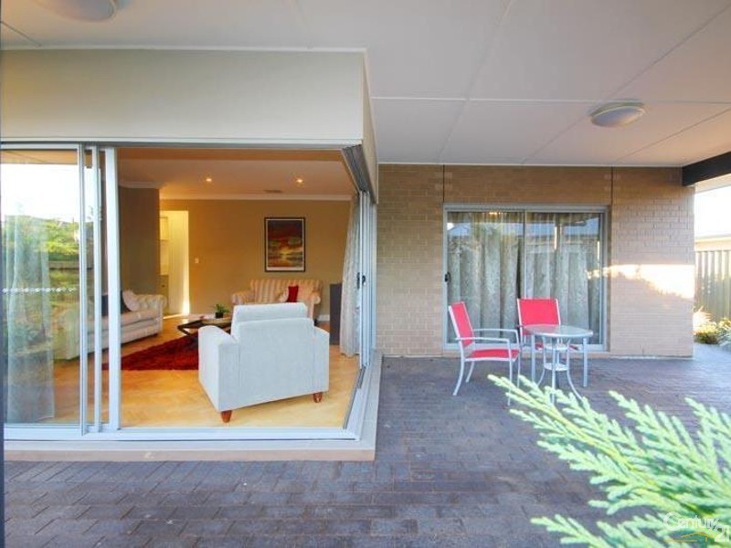 17 Crompton Drive, Woodville SA 5011