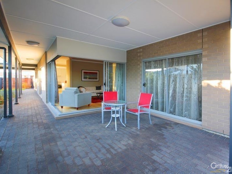 17 Crompton Drive, Woodville SA 5011