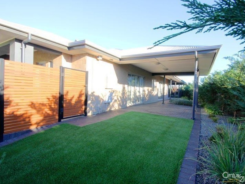 17 Crompton Drive, Woodville SA 5011