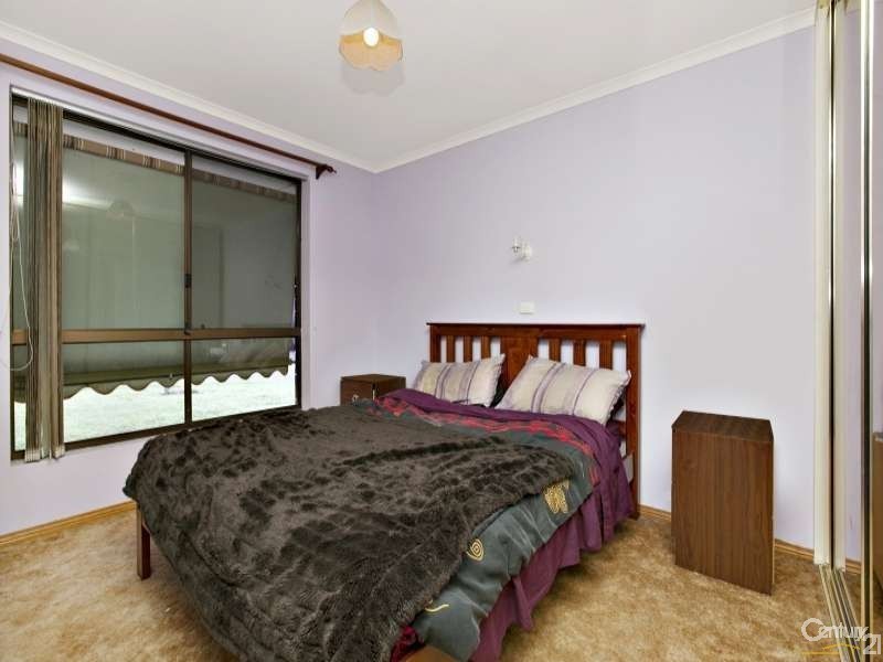 7 Kuantan Drive, Aberfoyle Park SA 5159