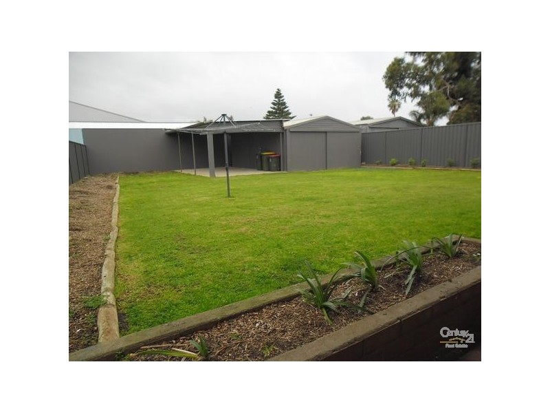 4 Bourke Street, Port Noarlunga South SA 5167
