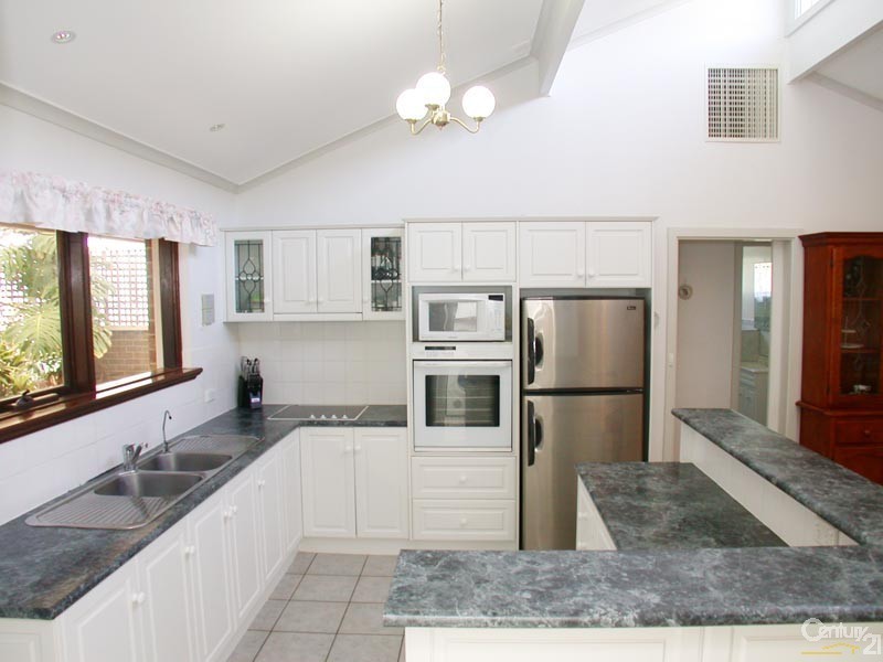 17 Riordan Street, Morphett Vale SA 5162