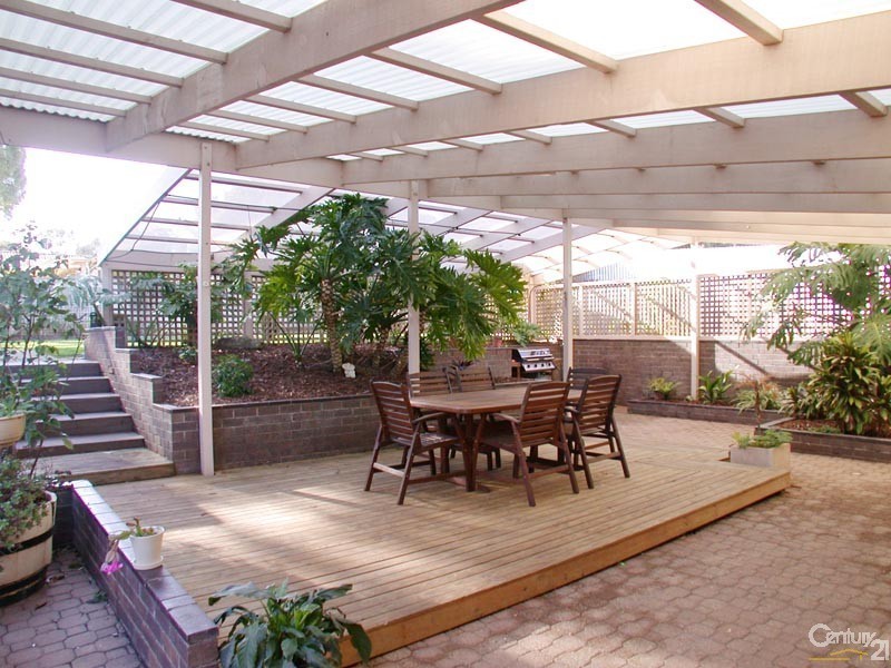 17 Riordan Street, Morphett Vale SA 5162