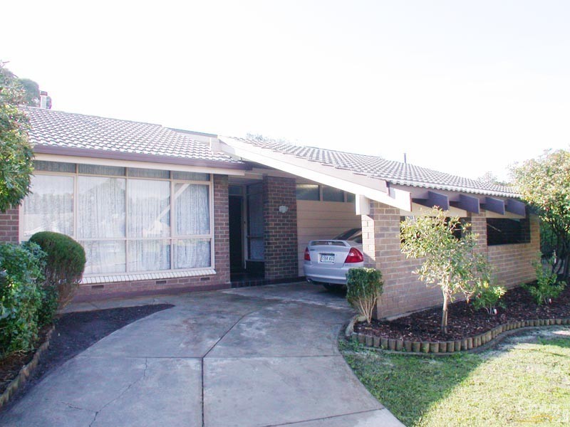 17 Riordan Street, Morphett Vale SA 5162