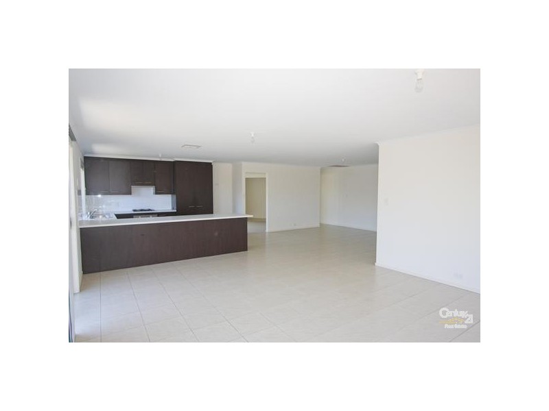 8 Kaurna Avenue, Aldinga Beach SA 5173