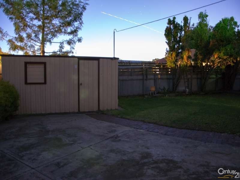 22 Jenner Street, Morphett Vale SA 5162
