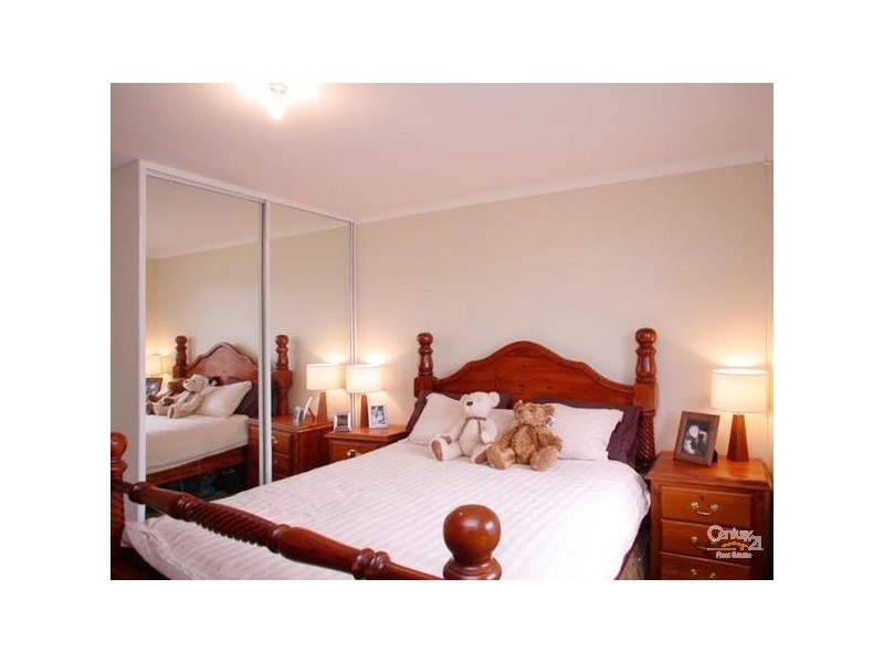 21 Plum Tree Cres, Huntfield Heights SA 5163