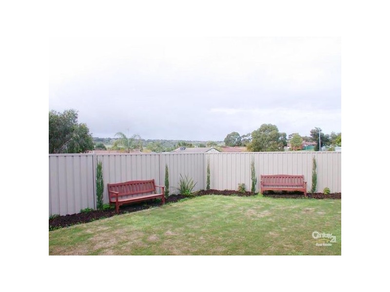 21 Plum Tree Cres, Huntfield Heights SA 5163