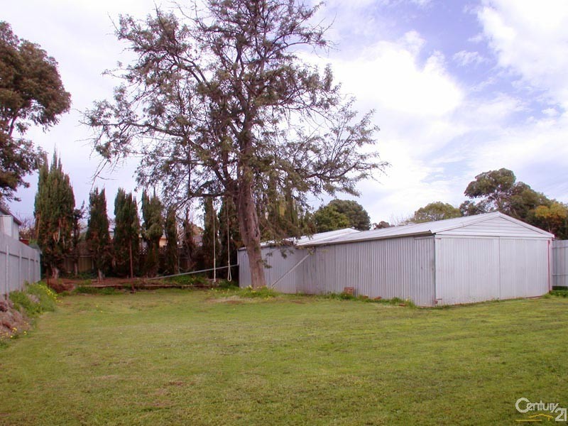 14 Sedunary Road, Morphett Vale SA 5162