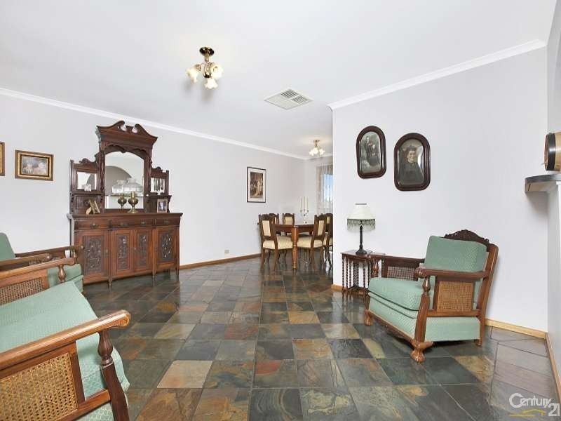 7 Capilano Court, Morphett Vale SA 5162