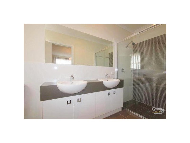 15 Crompton Drive, Woodville SA 5011