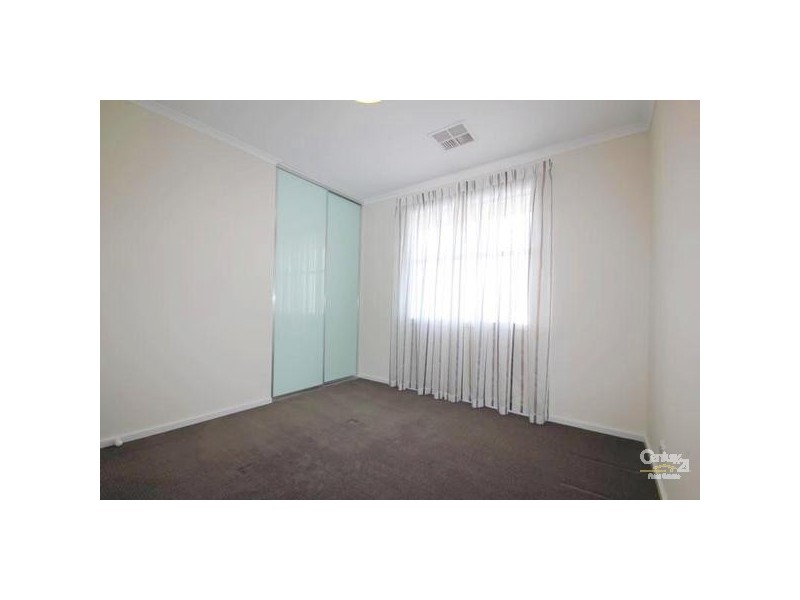 15 Crompton Drive, Woodville SA 5011