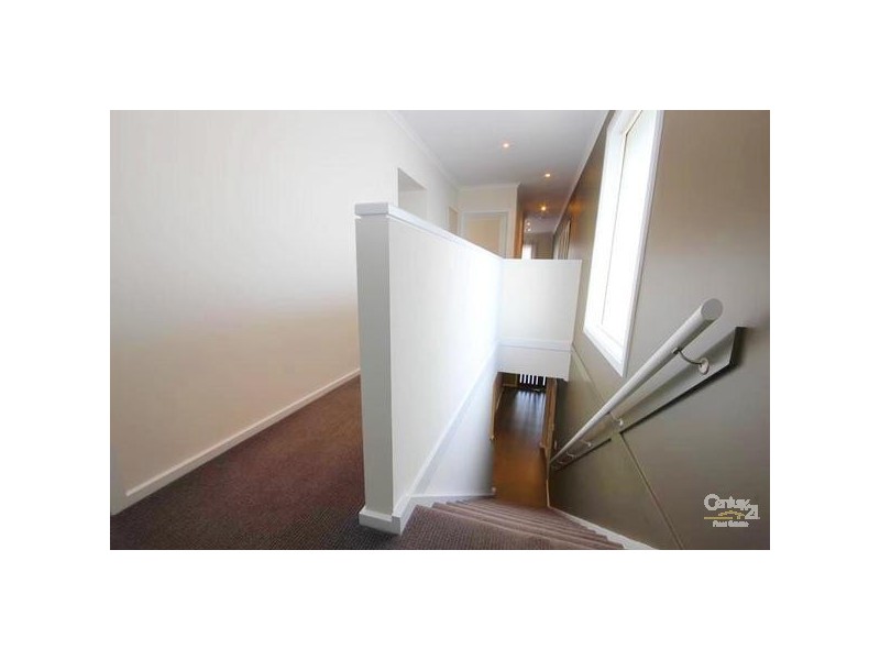 15 Crompton Drive, Woodville SA 5011