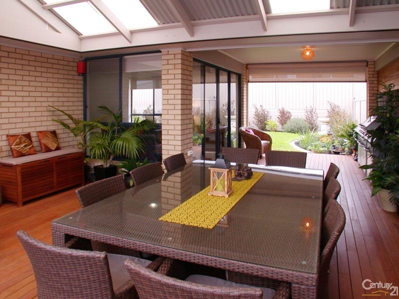 30 Cairns Way, Seaford Rise SA 5169