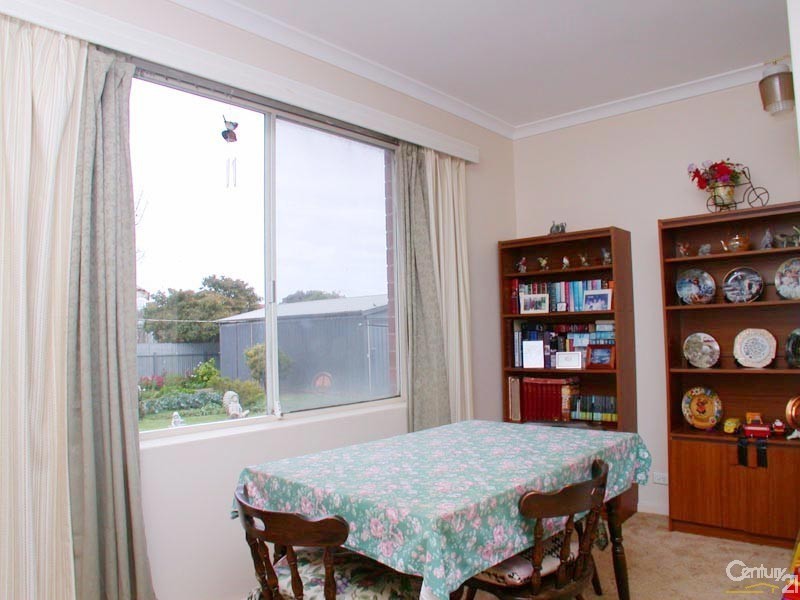 8 Claring Bould Road, Christies Beach SA 5165