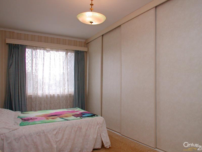 8 Claring Bould Road, Christies Beach SA 5165