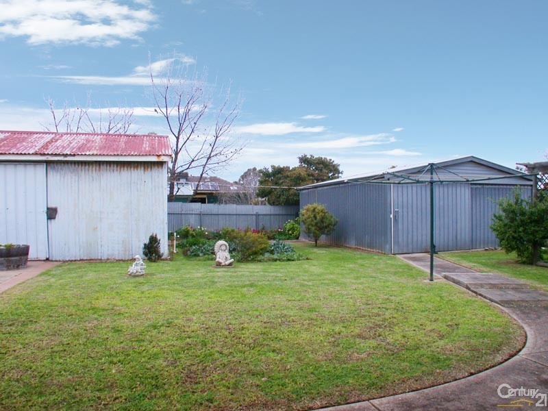 8 Claring Bould Road, Christies Beach SA 5165