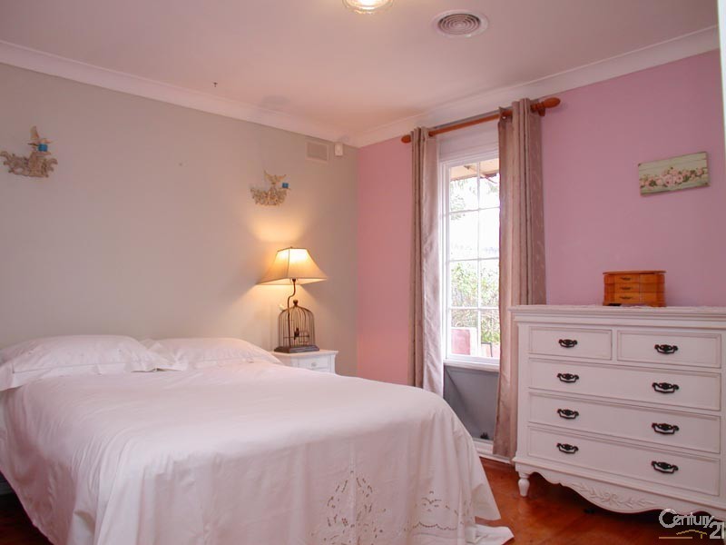 5 Edna Court, Hackham SA 5163