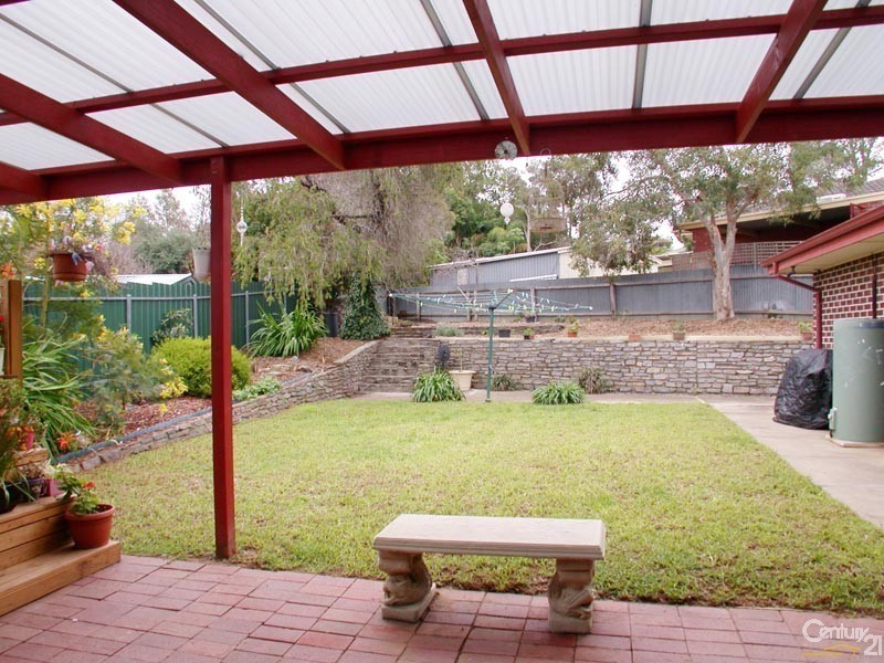 5 Edna Court, Hackham SA 5163