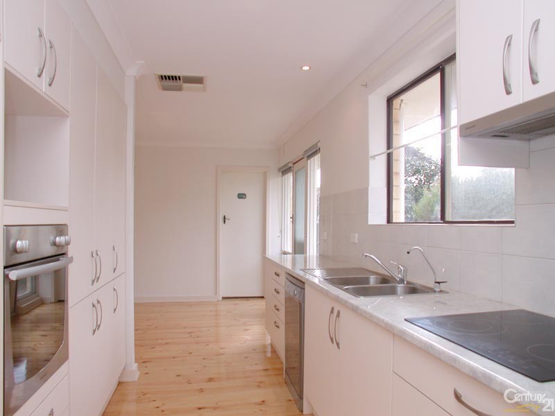 25 Sedunary Road, Morphett Vale SA 5162