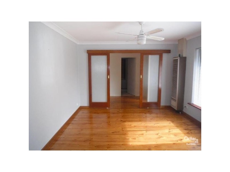 12 Shiraz Avenue, Hackham SA 5163