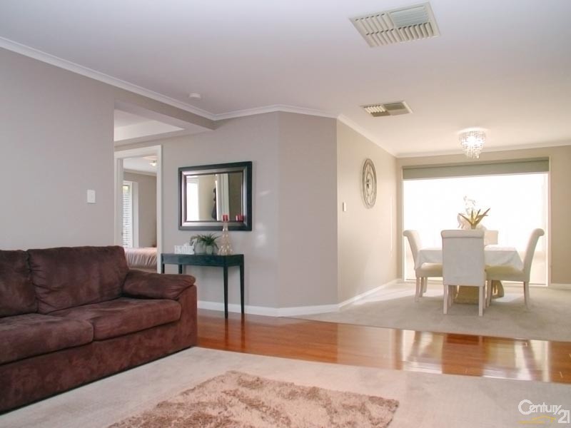 29 Zabica Avenue, Woodcroft SA 5162