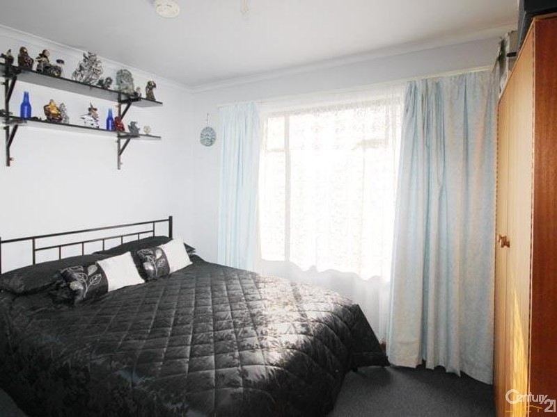 6 Plimsoll Road, Seaford SA 5169