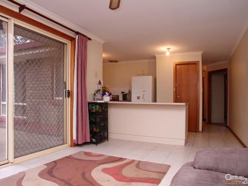 33 Babbacombe Drive, Moana SA 5169