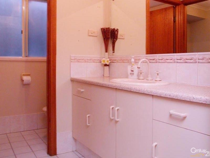 33 Babbacombe Drive, Moana SA 5169