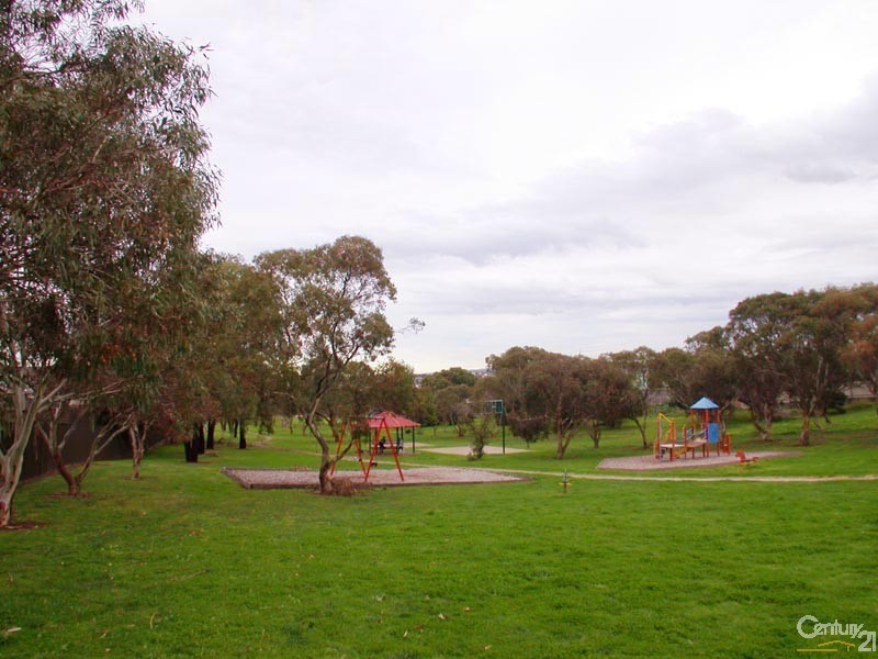 33 Babbacombe Drive, Moana SA 5169