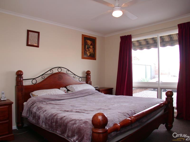 341 Commercial Road, Seaford SA 5169