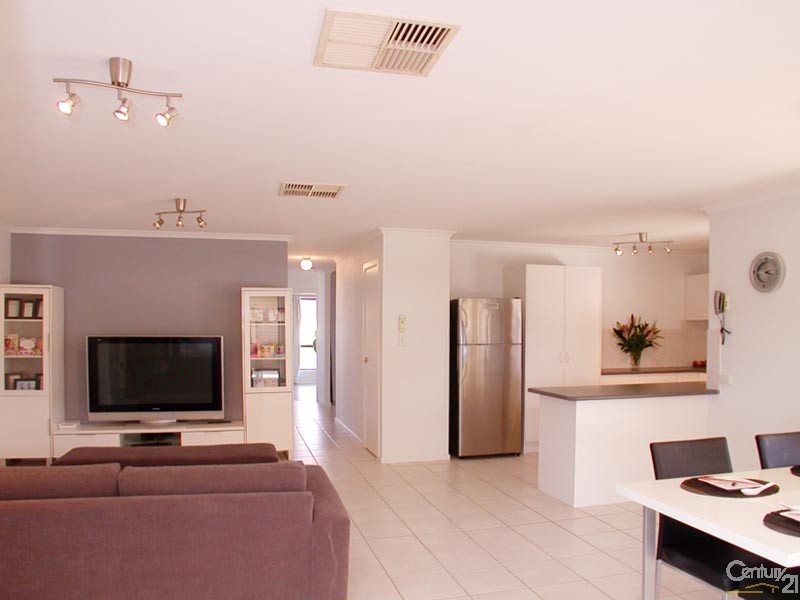 12 Bluepoint Way, Aldinga Beach SA 5173