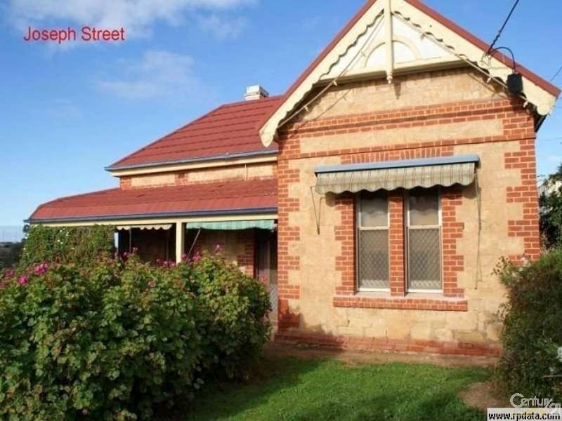 15 Joseph Street (31-32-33 Rachel Street), Murray Bridge SA 5253