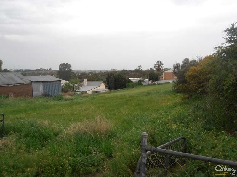 15 Joseph Street (31-32-33 Rachel Street), Murray Bridge SA 5253