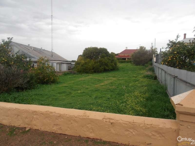 15 Joseph Street (31-32-33 Rachel Street), Murray Bridge SA 5253