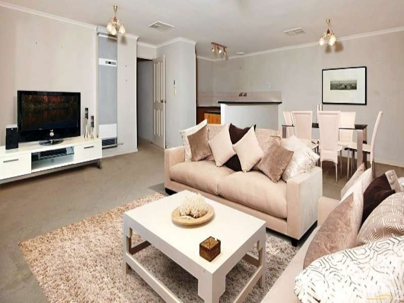 4 Riddoch Crescent, Woodcroft SA 5162