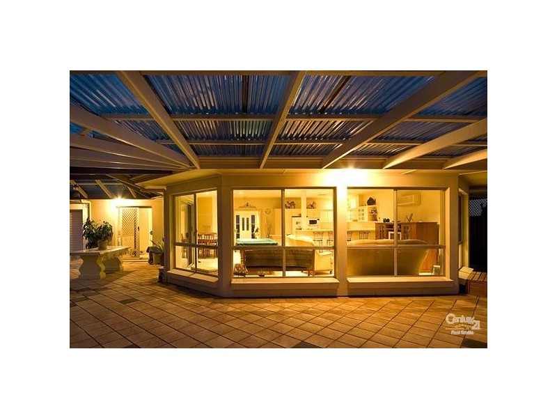 213 Esplanade, Port Noarlunga South SA 5167