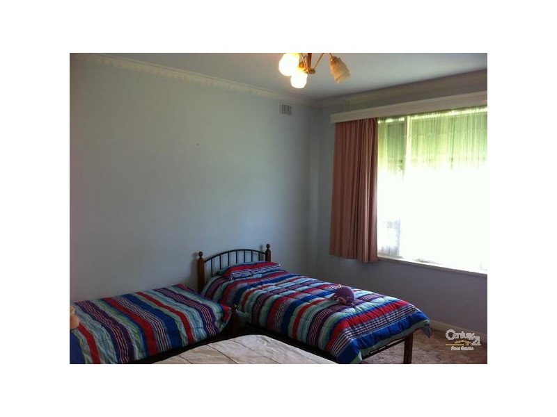 15 Larkdale Crescent, O’halloran Hill SA 5158